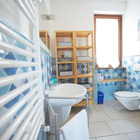 Apartment Il Terrazzo Di Lucrezia - Goelba Nisporto